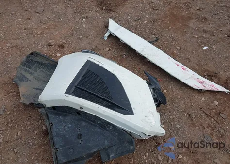 2020 Mercedes-Benz Glc 300 z USA, uszkodzony, nr VIN W1N0G8DB5LF784322